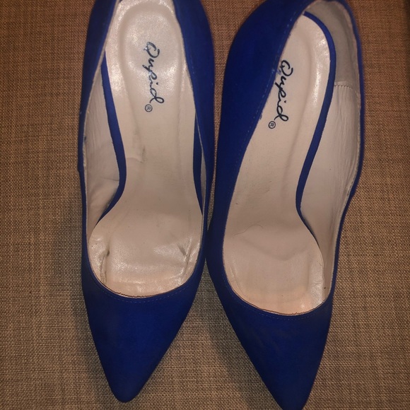 True Blue Suede Pumps! - Picture 3 of 4